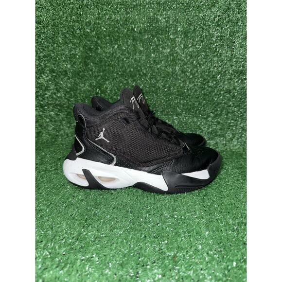 Air Jordan Max Aura 4 (GS) Black Basketball Shoe Kids Size 3.5Y Women's 5 DQ8404 - Picture 1 of 9